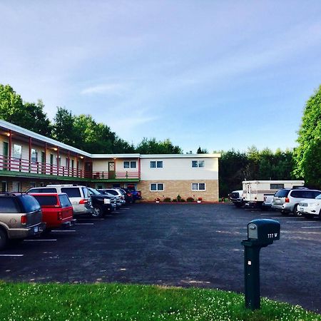 Cedars Motel Ironwood Zewnętrze zdjęcie