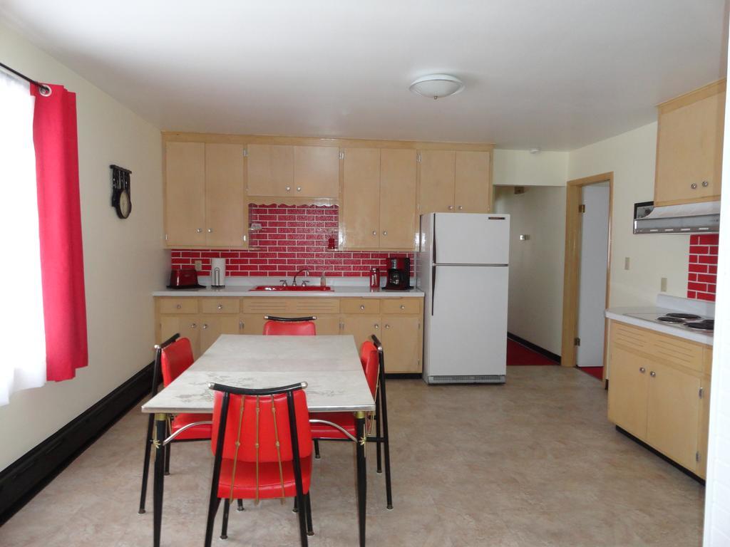 Cedars Motel Ironwood Zewnętrze zdjęcie